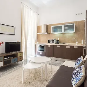  Apartment Plaza Picasso Spain