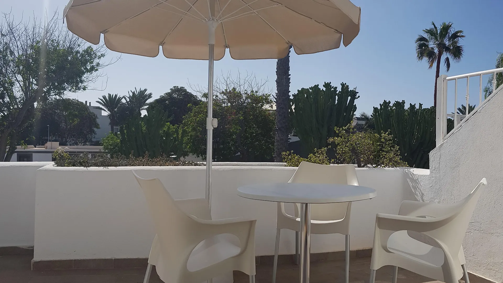 Palmeras Garden Playa Blanca  0*, Playa Blanca (Lanzarote) Spain